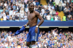 半岛体育APP下载 -保罗复出首秀出彩，休斯顿火箭主场小胜国际米兰，豪取18连胜